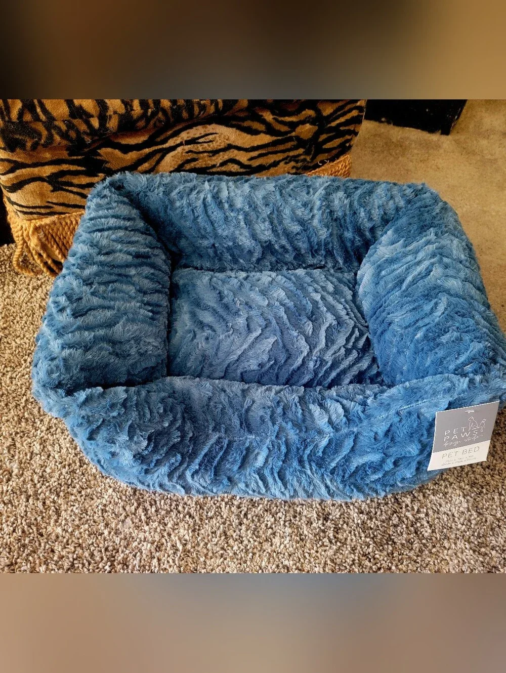 Pet Bed Dog Or Cat Small Plush Blue Faux Fur .. New!